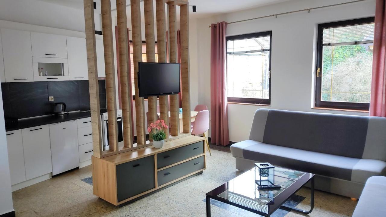 Network Apartment ヤイツェ エクステリア 写真